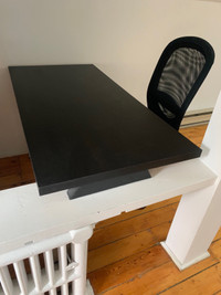 Chaise et table de travail IKEA noires