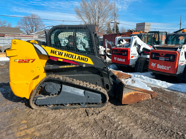 2015 New Holland C227 in Heavy Equipment in Winnipeg - Image 3
