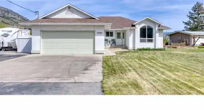 Location, location, location. Bungalow on “The Golden Mile”……between Oliver, BC and Osoyoos, BC over...