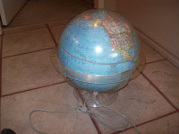 WORLD GLOBE LAMP VINTAGE