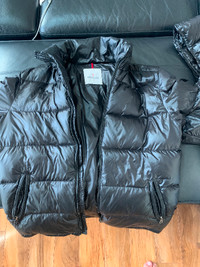 Moncler Puffer Jacket size Medium
