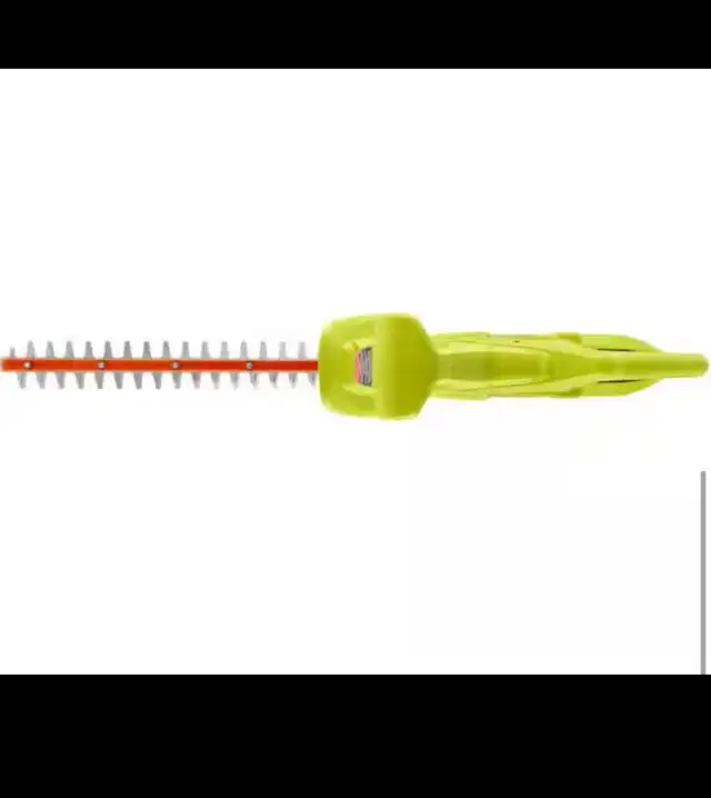 RYOBI ONE+ 18V 18 in. Cordless Battery Hedge Trimmer (Tool Only) in Power Tools in Hamilton - Image 4