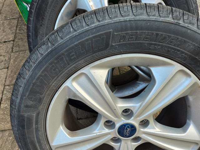 Ford Escape SE OEM Rims + Michelin Defender Tires (235 55 R17) in Tires & Rims in London - Image 3