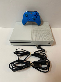 XBOX ONE S console + 2 controllers + cables