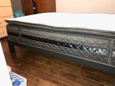 Logan & Cove Hybrid Single Mattress + Zinus Black Metal Frame, View more