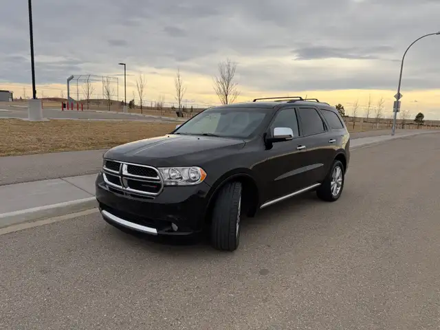 Dodge Durango Crew Plus AWD | 3.6L V6