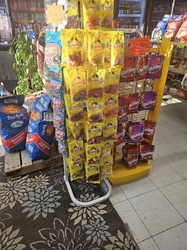 Dépanneur à vendre  in Other in Laval / North Shore - Image 9