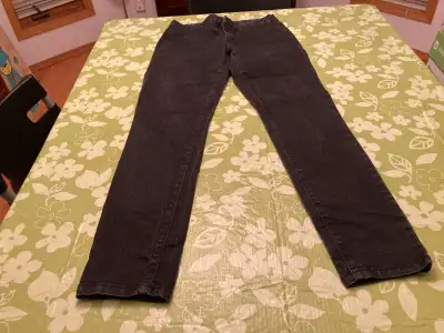 Women's Calvin Klein Jeans Dark Blue Jeans Size 8, View more