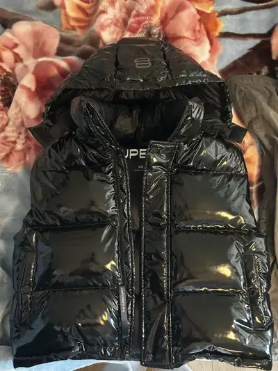 Aritzia super puff , View more