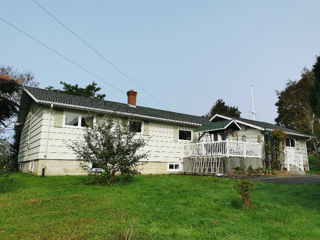 Nova Scotia Home House(3580 Second Division Rd.Church Point, NS) in Houses for Sale in Yarmouth - Image 2