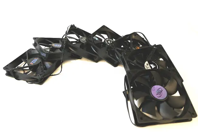 3-pin Silent Cooling PC Case Heat Sink Fans 120mm YouChoose From in System Components in City of Toronto - Image 3