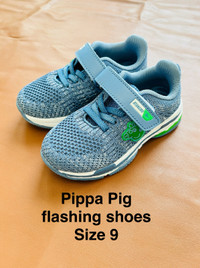 Peppa Pig Flashing Running Shoes - Size 9 Kids