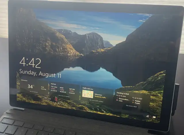 Laptop-Microsoft Surface Pro 5 in iPads & Tablets in Edmonton - Image 3