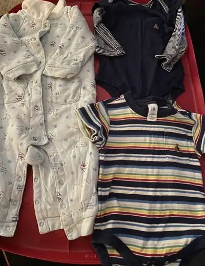 Baby gap 3-6 months , View more