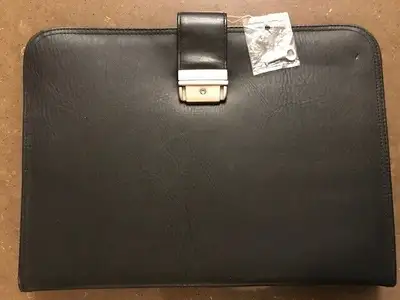 REDUCED - Nelson Classic Black Zippered Binder/Portfolio w/Lock, View more