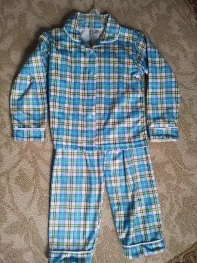 BRAND NEW CHILDREN'S SIZE 4 CARTER'S FLANNEL PJS *ORILLIA*, View more