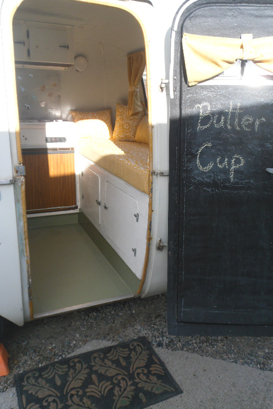 1973 BOLER 13'   CLEAN and CAMPING READY in Travel Trailers & Campers in Penticton - Image 3
