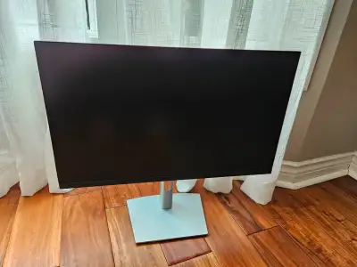 Very gently used, several available - price is per monitor. Comes with stand, power cable and DP cab...