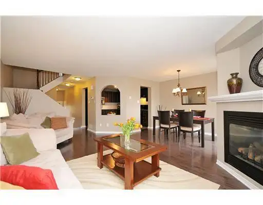 Beautiful 3-Bedroom, 2.5-Bathroom Home in Avalon, Orleans in Long Term Rentals in Ottawa - Image 4