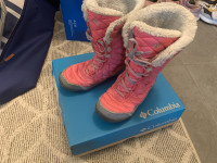 Columbia youth boot