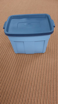 Rubbermaid Roughneck storage container 18 gal/68L