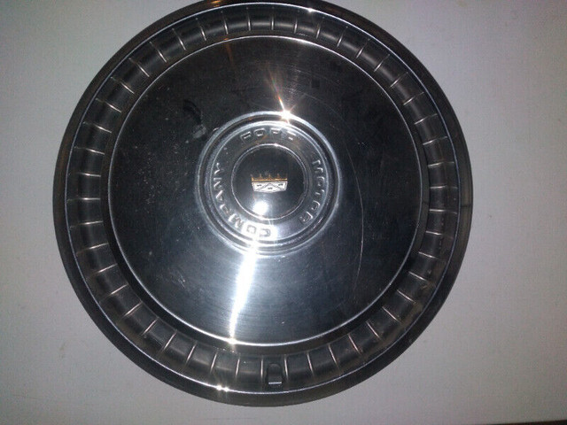 2 Ford Motor Company Crown Emblem Hubcaps in Other Parts & Accessories in St. Catharines - Image 2