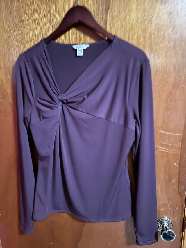 Ladies tops & dresses! $10 each in Women's - Tops & Outerwear in Mississauga / Peel Region - Image 2