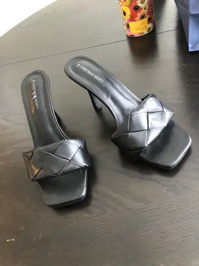 $10 obo Size 9 Brand new summer heels super cute