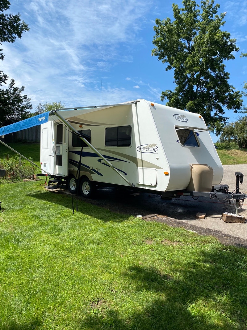 Light easy to tow camper trailer Travel Trailers & Campers London