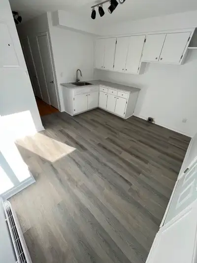 3 1/2 lumineux, disponible dès le 1er juillet.