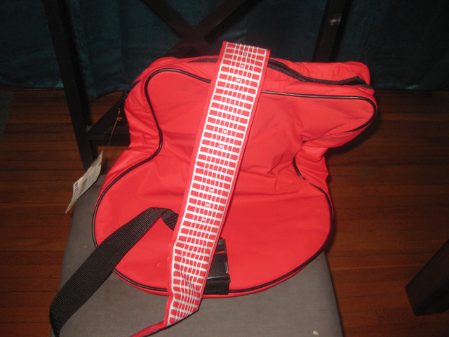 Guitar Design Backpack in Other in Windsor Region - Image 2