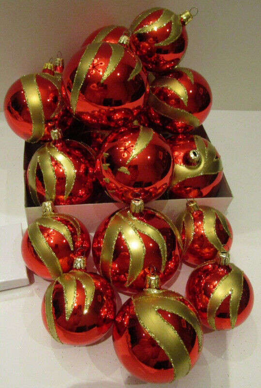 17 POLAND RED & GOLD GLASS HANGING ORNAMENTS, NOT USED in Arts & Collectibles in Hamilton