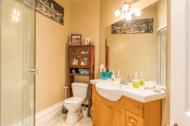 2 Bedroom, 1 Full Washroom Unit! Available ASAP! in Long Term Rentals in Peterborough - Image 12