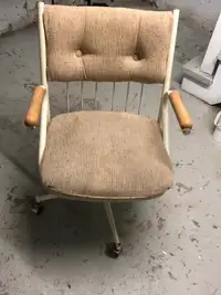 rolling chair(s)