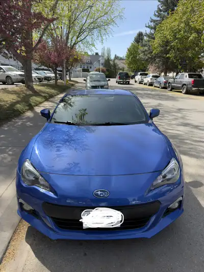 Subaru BRZ 2015 Clean title! A very fun daily car with a manual transmission. It has been a reliable...