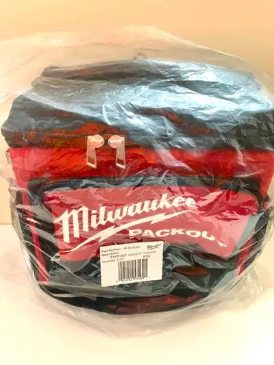 MILWAUKEE PACKOUT JOBSITE SOFT COOLER BAG, View more