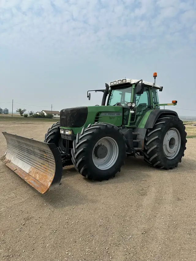 2005 Fendt 926 in Farming Equipment in Swift Current - Image 2