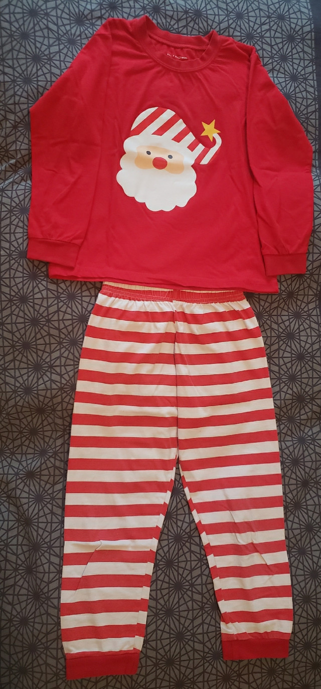 Pyjama de Noël 7 ans dans Vêtements - 5T  à Ville de Montréal - Image 2