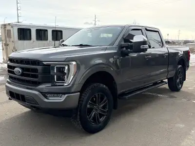 2022 Ford F-150 Lariat SuperCrew in Carbonized Gray Metallic. Fully loaded 502A Lariat FX4 with rare...