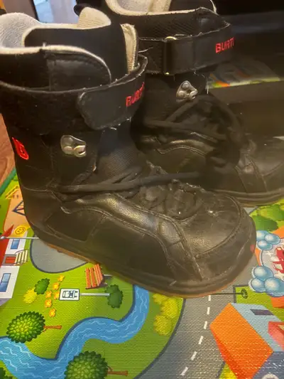 burton freestyle snowboard boots kids size 6, View more
