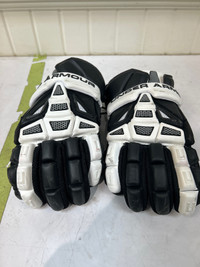Under armour lacrosse gloves used size m