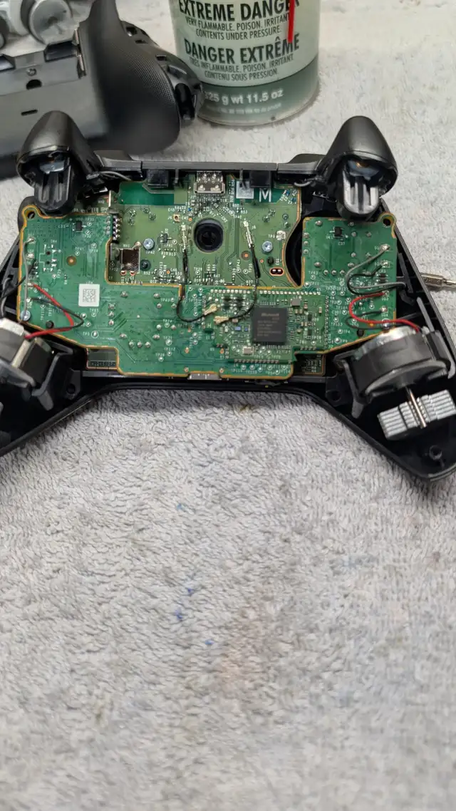 Problems with Stick Drift/Problèmes de dérive du manche in Xbox Series X & S in Laval / North Shore - Image 3