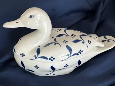 Duck-shaped serving dish, painted in the style of Villeroy & Boch Gallo design Manila Royal Blue, ho...