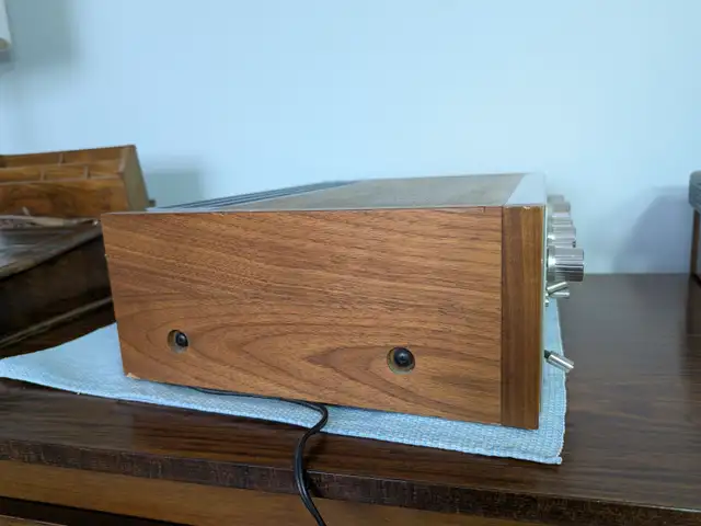 Vintage Pioneer 8100 integrated amplifier c. 1974 in Stereo Systems & Home Theatre in Calgary - Image 11
