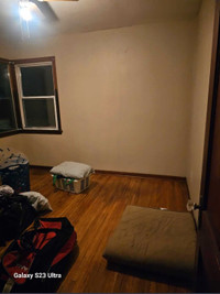 Room for rent  around 120 Ave 96st