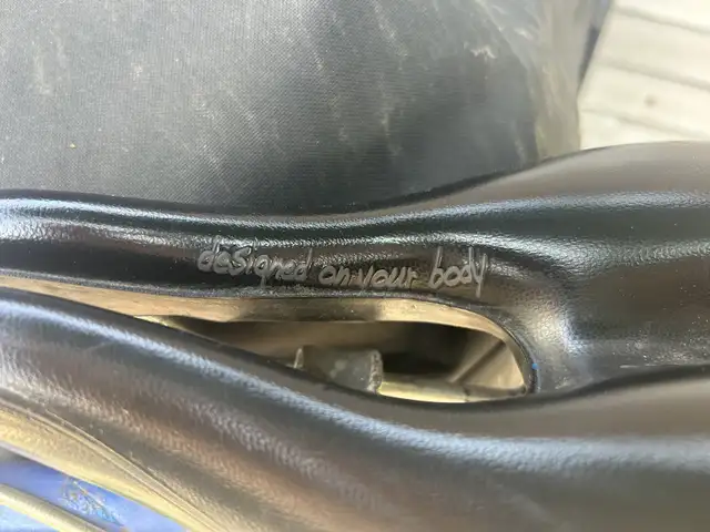 Bianchi Sport 1986 in Road in City of Toronto - Image 11
