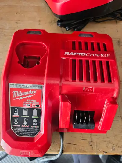 Milwaukee 12V/18V M12/M18 Lithium-Ion Battery Multi-Voltage, View more