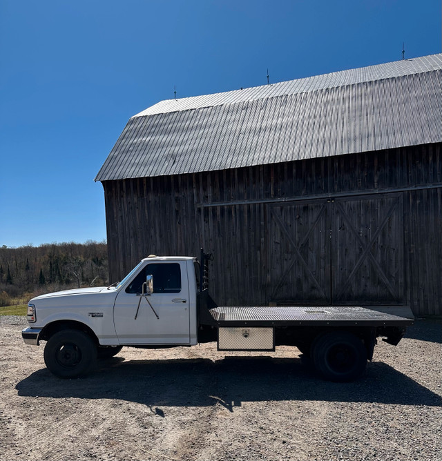1995 Ford F350 XL DWR in Cars & Trucks in Muskoka