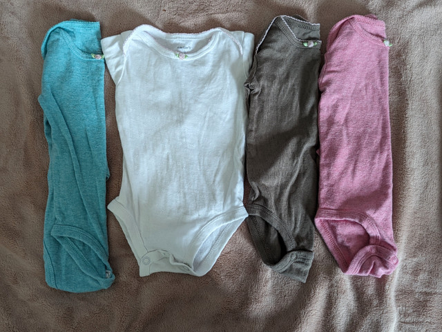 Vêtement de bébé 3 mois dans Vêtements - 3 à 6 mois  à Laval/Rive Nord - Image 3