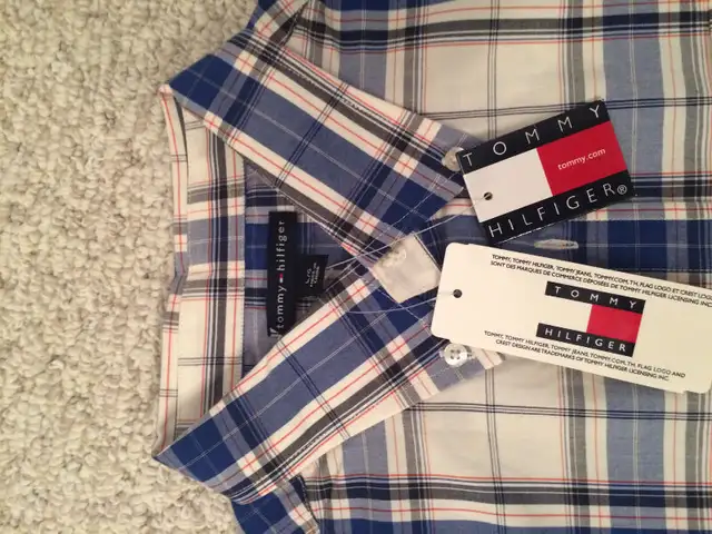 Boys Large  Tommy Hilfiger dress shirt $12 in Kids & Youth in Strathcona County - Image 3
